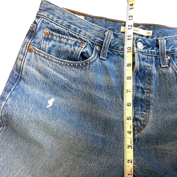 Levi's Women's Wedgie Fit Ankle Jeans - Picture 14 of 15